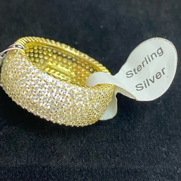 Gold sterling silver ring NWT! So sparkly! Gold tone band with sparkle! - Picture 14 of 16